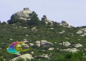 Boulder naar de Juiste (Quata) gezien vanaf de Macinelle