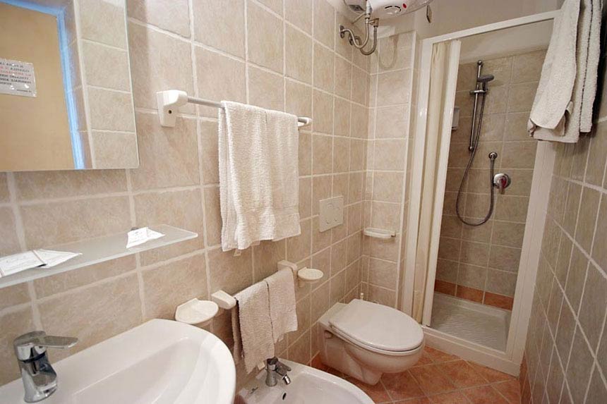 Bagno Hotel Anselmi Marciana Marina