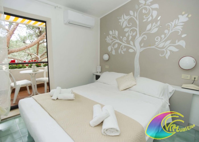 Camera Hotel