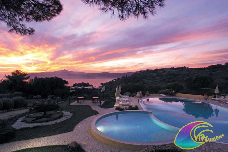 Piscina Residence