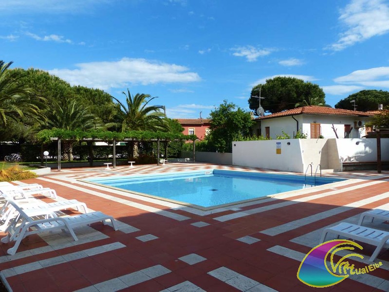 Piscina Residence