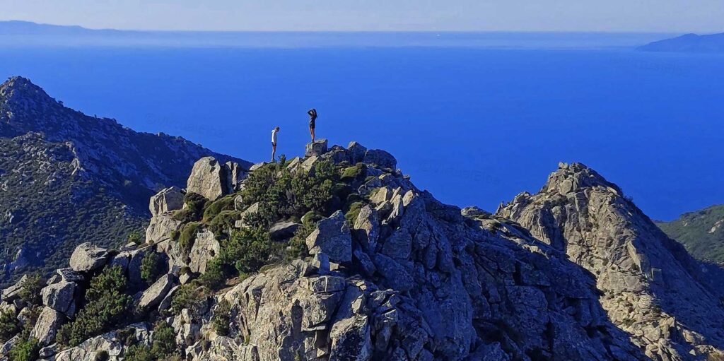 De geologie van het eiland Elba «Capanne thermometamorfe ring»