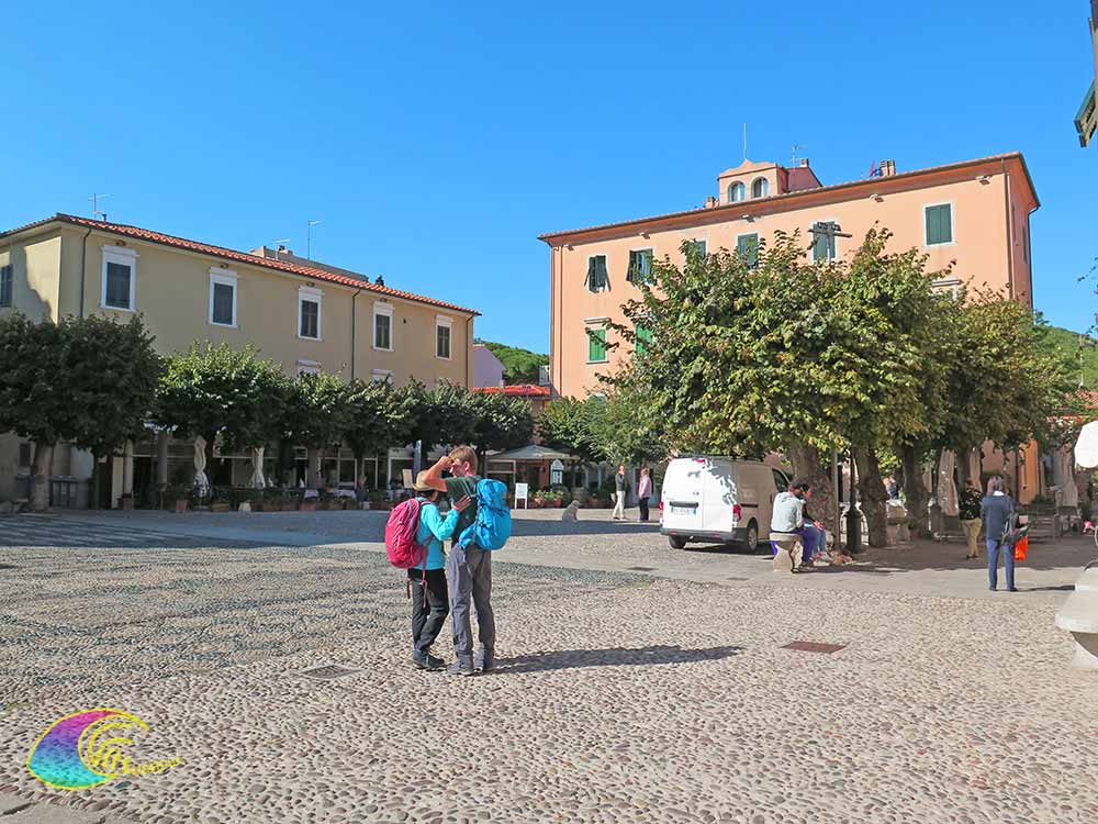 Plein Vittorio Emanuele (ook bekend als Plein van Chiesa)
