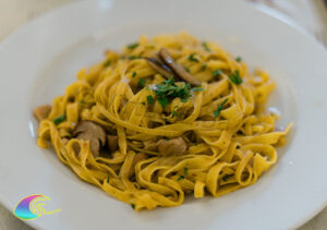 Pappardelleschotel gemaakt met Elba-champignons